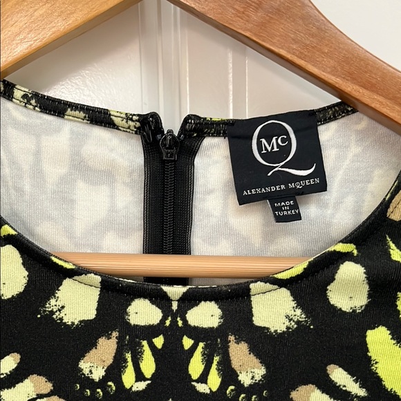 MCQ Alexander McQueen Butterfly Print dress in Green - Picture 2 of 8